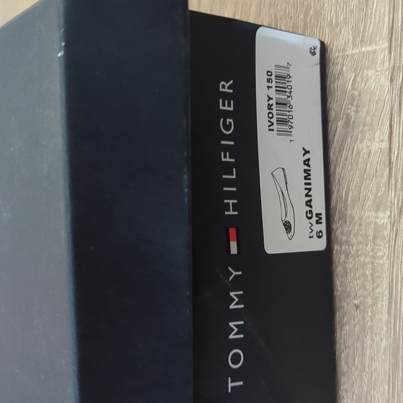 Tommy Hilfiger Ganimay Classic Ballet Flats- 6 - Picture 4 of 10